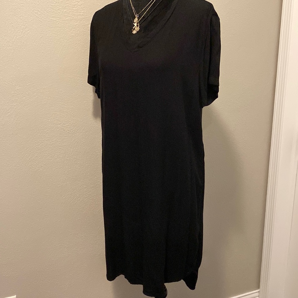 Cloth & Stone Black T shirt dress.    Size M.